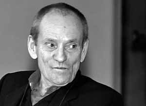 Peter Ensikat (01. 03. 2012)