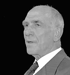 St&eacute;phane Hessel (22. 09. 1993)
