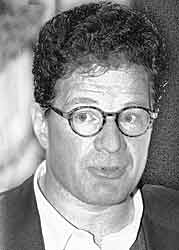 Roger Willemsen (30. 09. 1996)